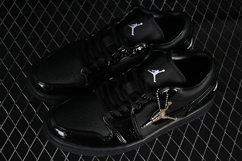 All categories Air Jordan Jordan series basketball shoes Air Jordan 1 Low G version pure original Air Jordan 1 Low "Black Croc" AJ1 Joe 1 crocodile black low-top cultural casual sneakers HJ7743-010